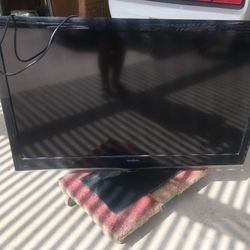 55” Insignia TV    works Great   We Upgraded To A Smart TV