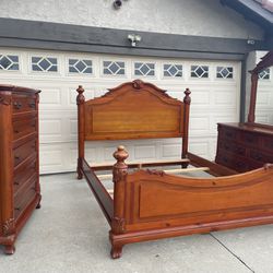 Wood Cal King Bedroom Set