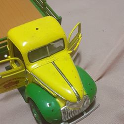 1941 CHEVROLET TOY CAR COLLECTABLES 