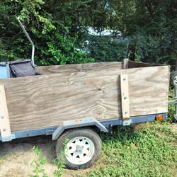 $600 For A Small Utility Trailer With A Clear Title It's Got Brand New Lights And Wires And They Work It's Going To Hook Them Up