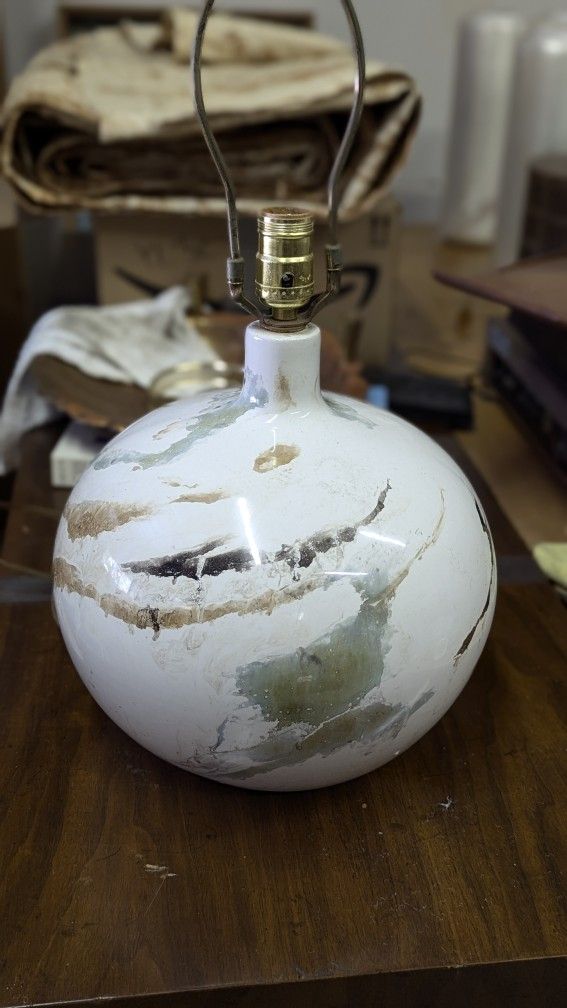 Vintage Mid Century Modern Table Lamp
