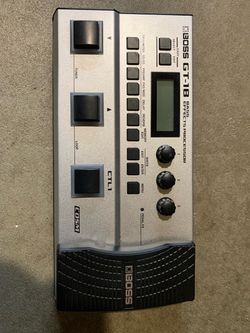 BOSS GT-1B Bass Multi-Effects Processor