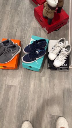 Women’s shoes