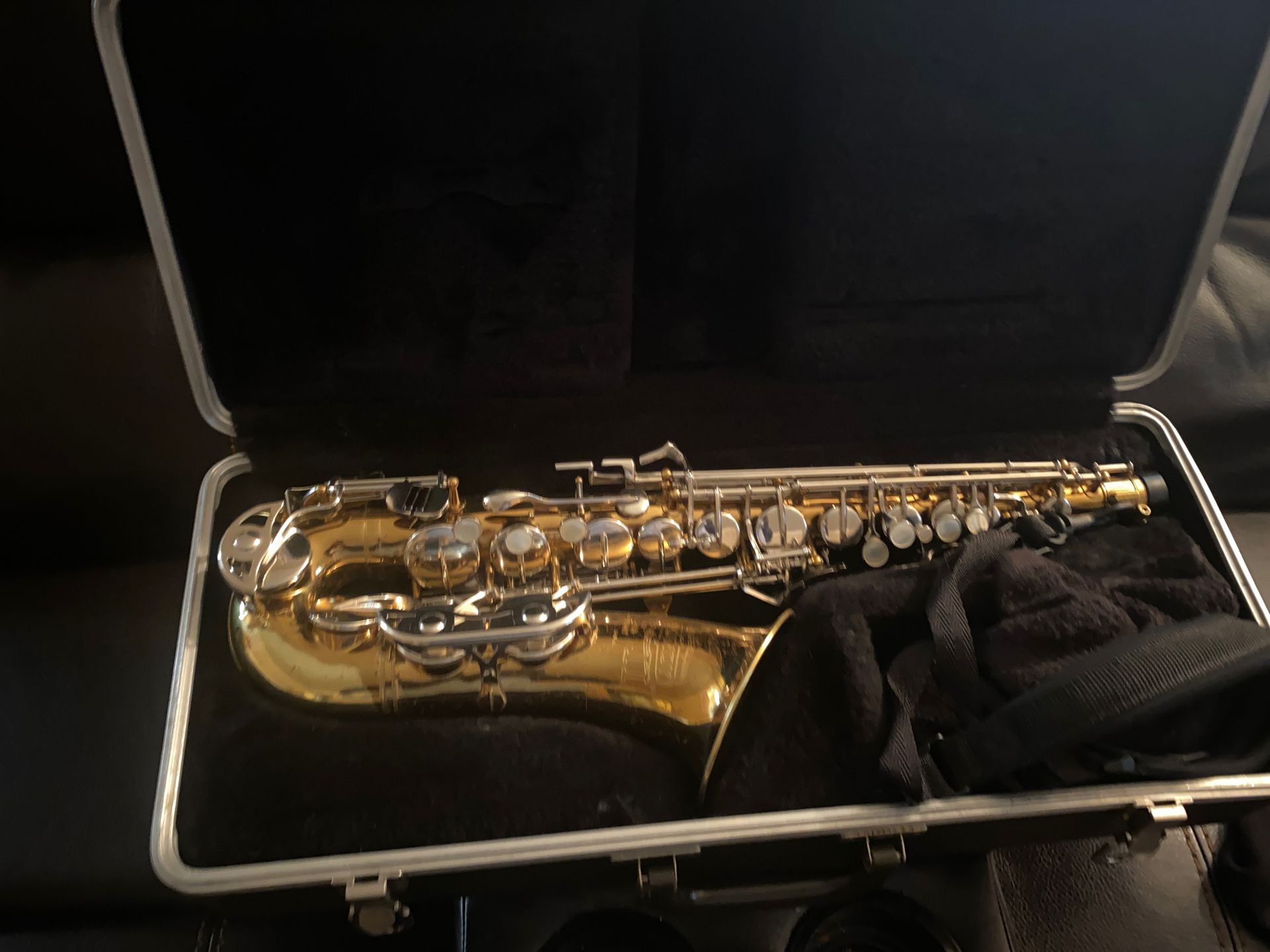 Bundy brand Saxophone with new pads / neck piece/strap and mouthpiece