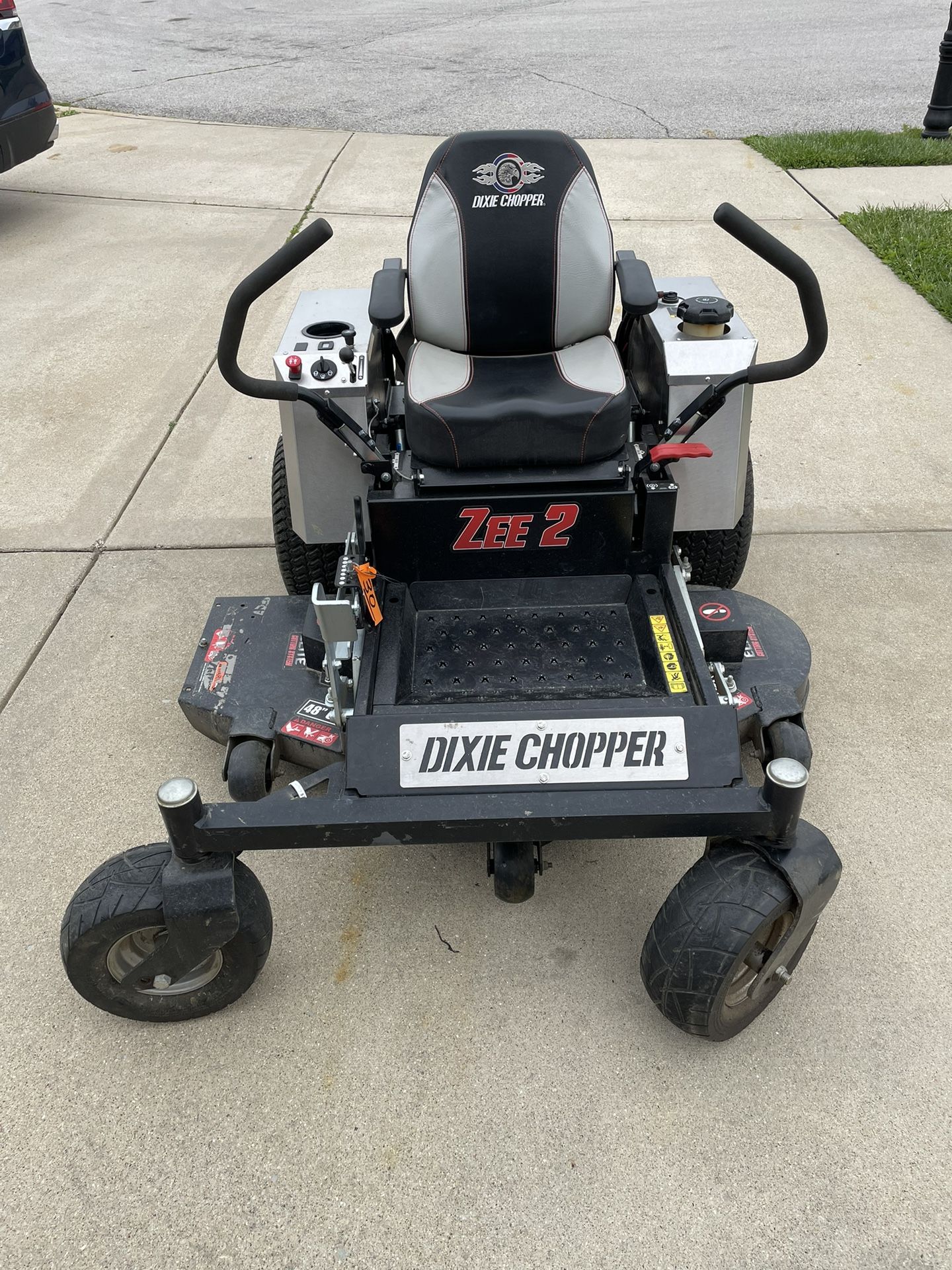 Dixie Chopper Zee 2 48 inch Zero Turn $2,500 obo