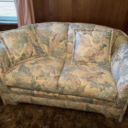 Soft Floral Print Loveseat