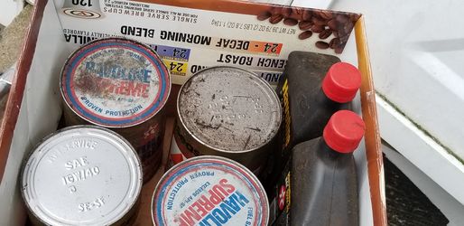 13 QUART OF MOTOR OIL METAL/PLASTIC CANS NEW