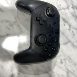 Nintendo Switch Pro Controller
