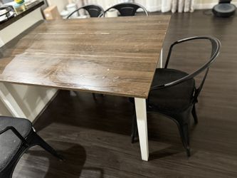 Dinning Table With Chairs