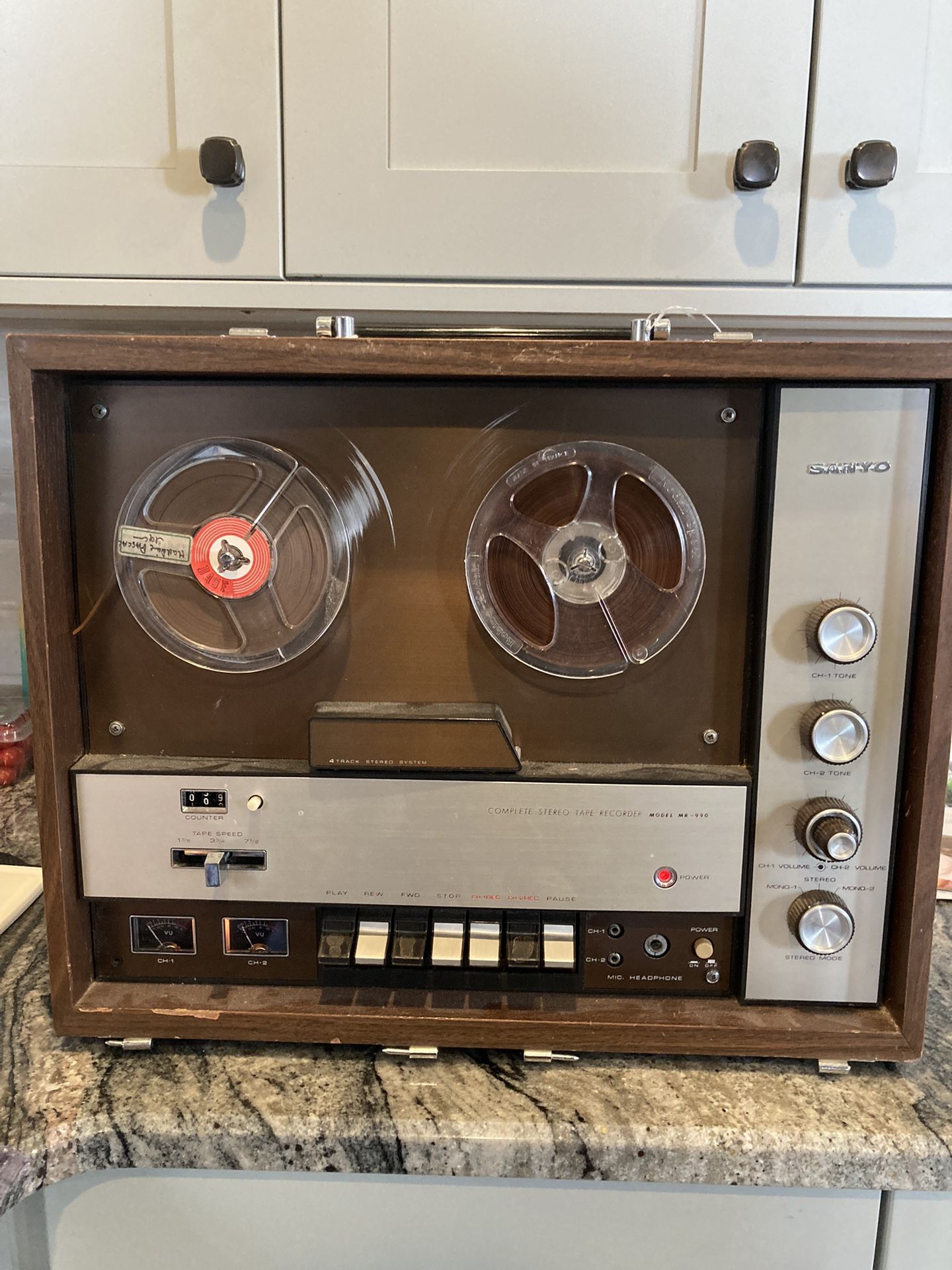 Sanyo Tape Recorder Model MR-990