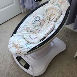 4Moms Mamaroo Baby Swing 