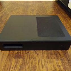 VIZIO DOBLY SOUNDBAR AND SUB