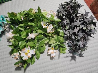 Artificial flowers & garlands