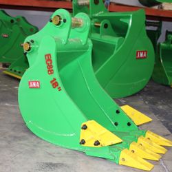 Excavator Volvo ECR88 Bucket GP 18-inch. Without the Pin.