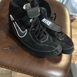 Nike Wrestling Shoes Size 4y