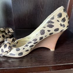Guess Wedge Print Heels 