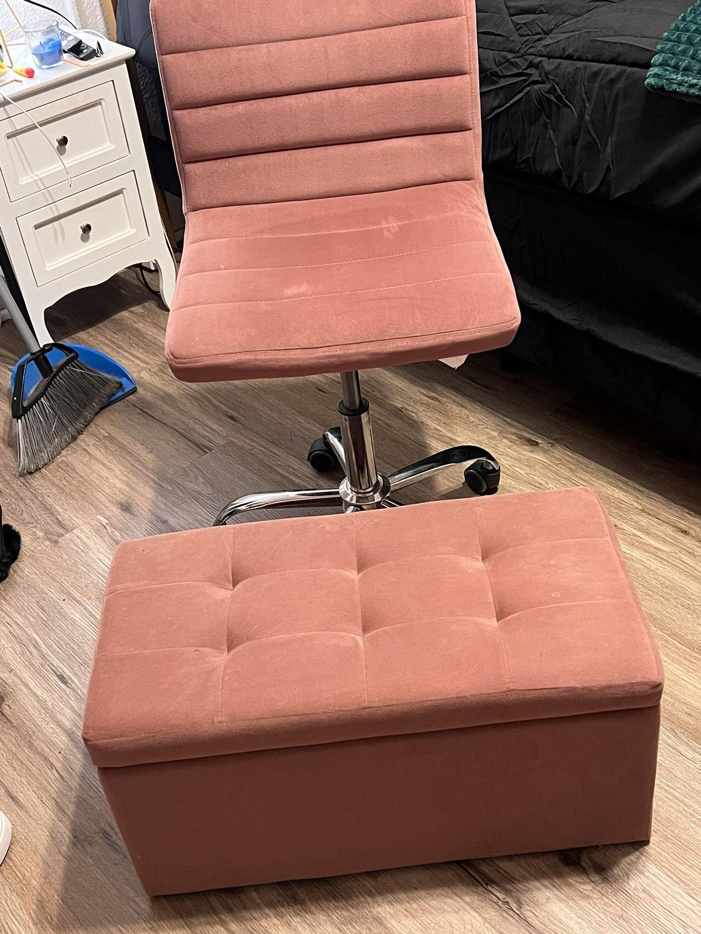 Pink Chair And Ottoman 