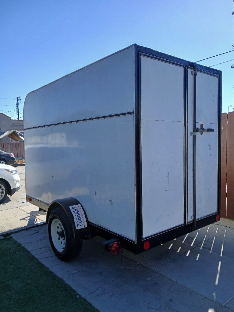 5x10 ENCLOSED TRAILER