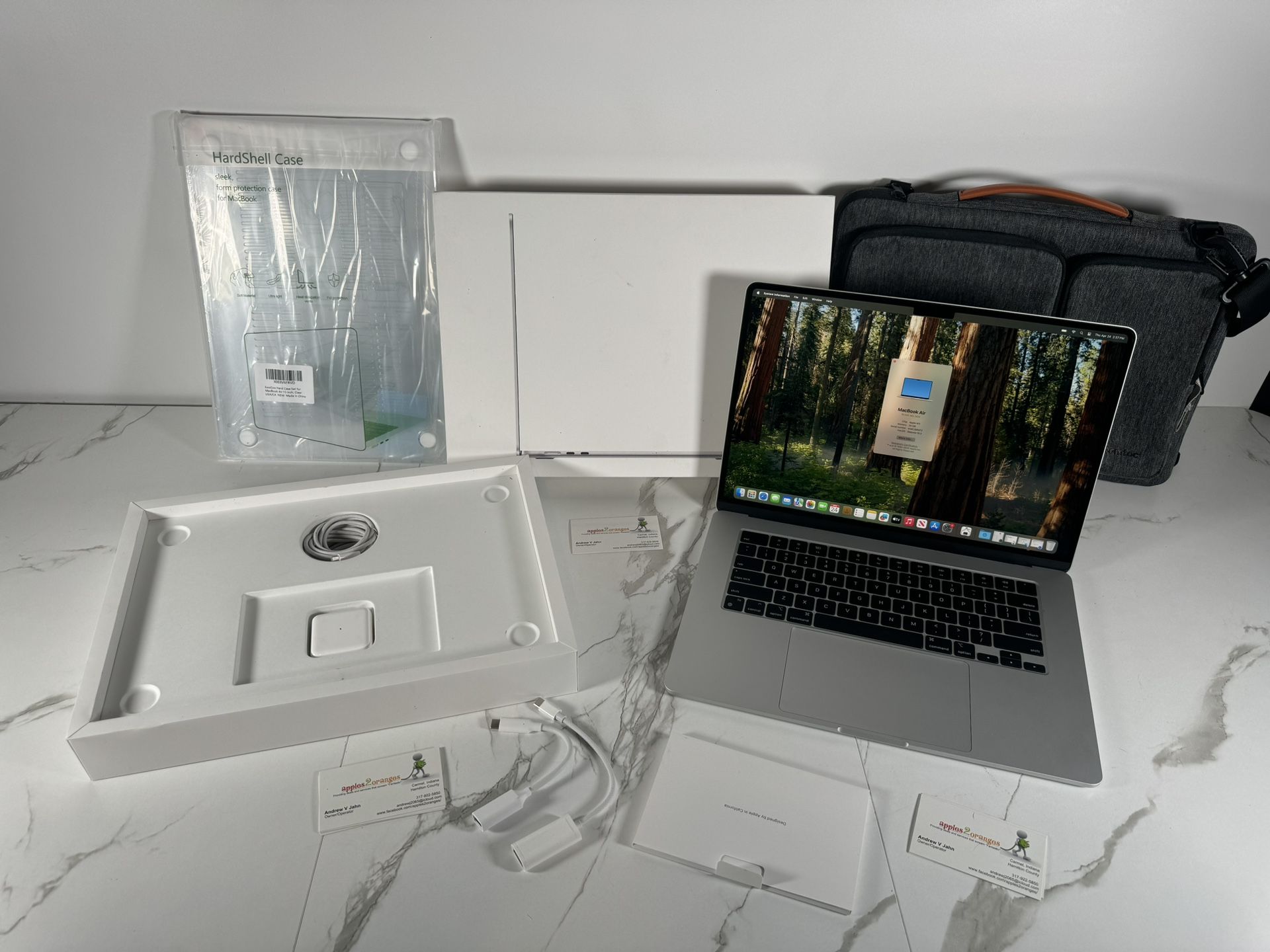 15” MacBook Air 2024 M3 Like New With AppleCare+, Software And Accessories!