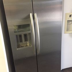 Refrigerator Side By Side 36”