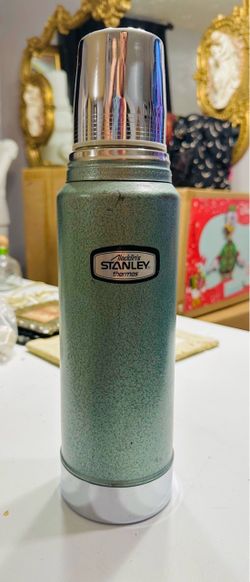 Vintage Stanley thermo $25 in good condition “27ave and Osborn “