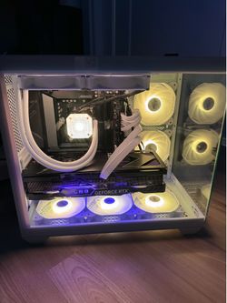 Gaming PC RTX4090 with Widescreen Monitor