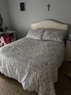 Full size bed and head board
