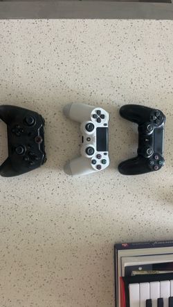 PS4 / Nintendo Switch Gaming Bundle