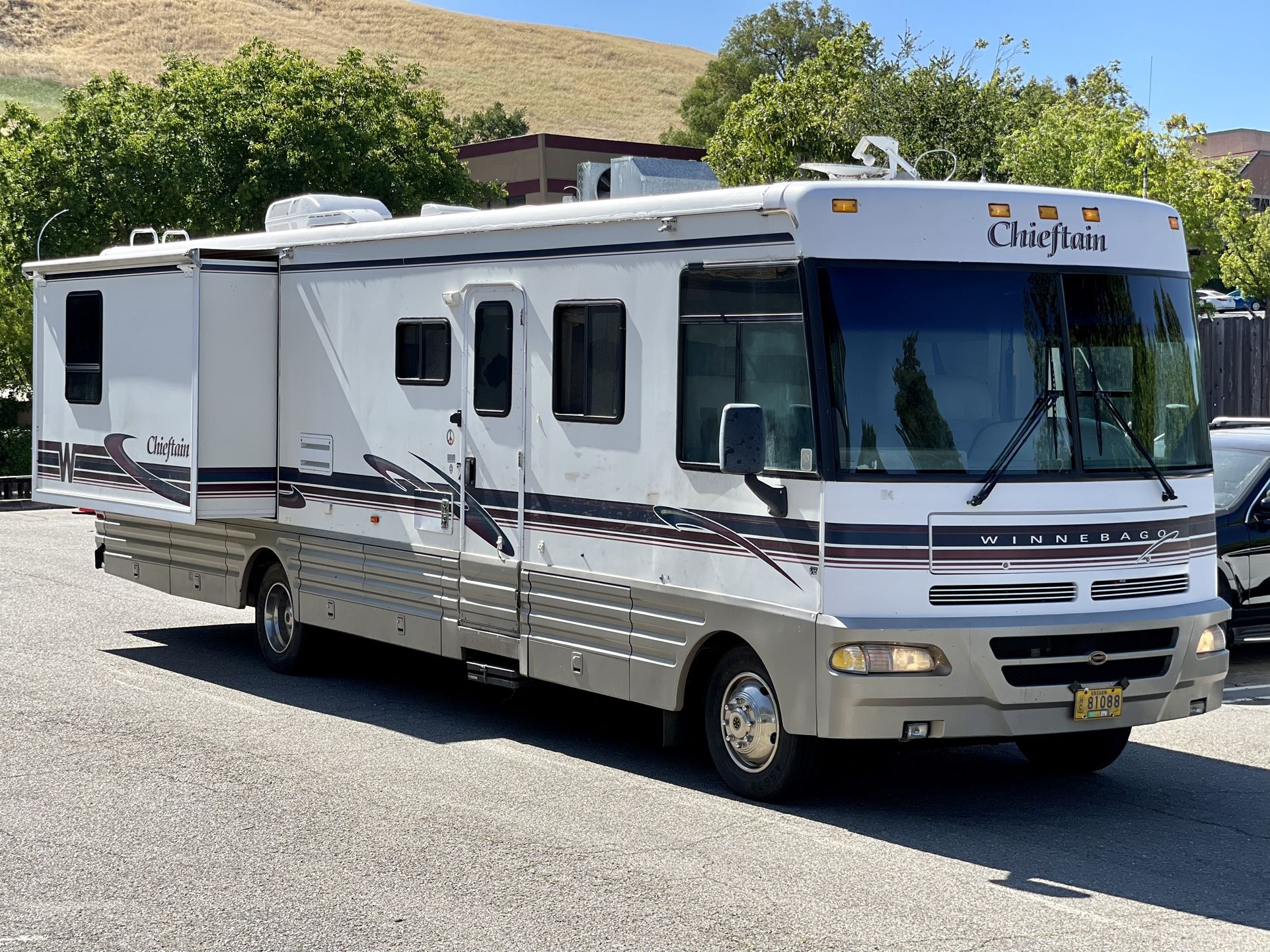 1999 Winnebago Chieftain