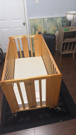 Full-Size Baby Crib