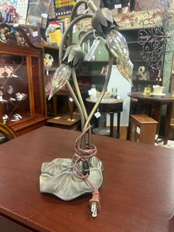 Art Nouveau Style Lily Pad Table Lamp