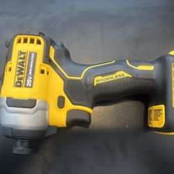 DeWalt Atomic 20V MAX* Impact Driver, Cordless, Compact, 1/4 Inch, Tool Only (DCF809B)