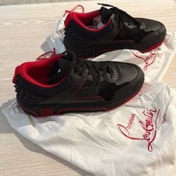 Christian Louboutin - Astroloubi (11 M)