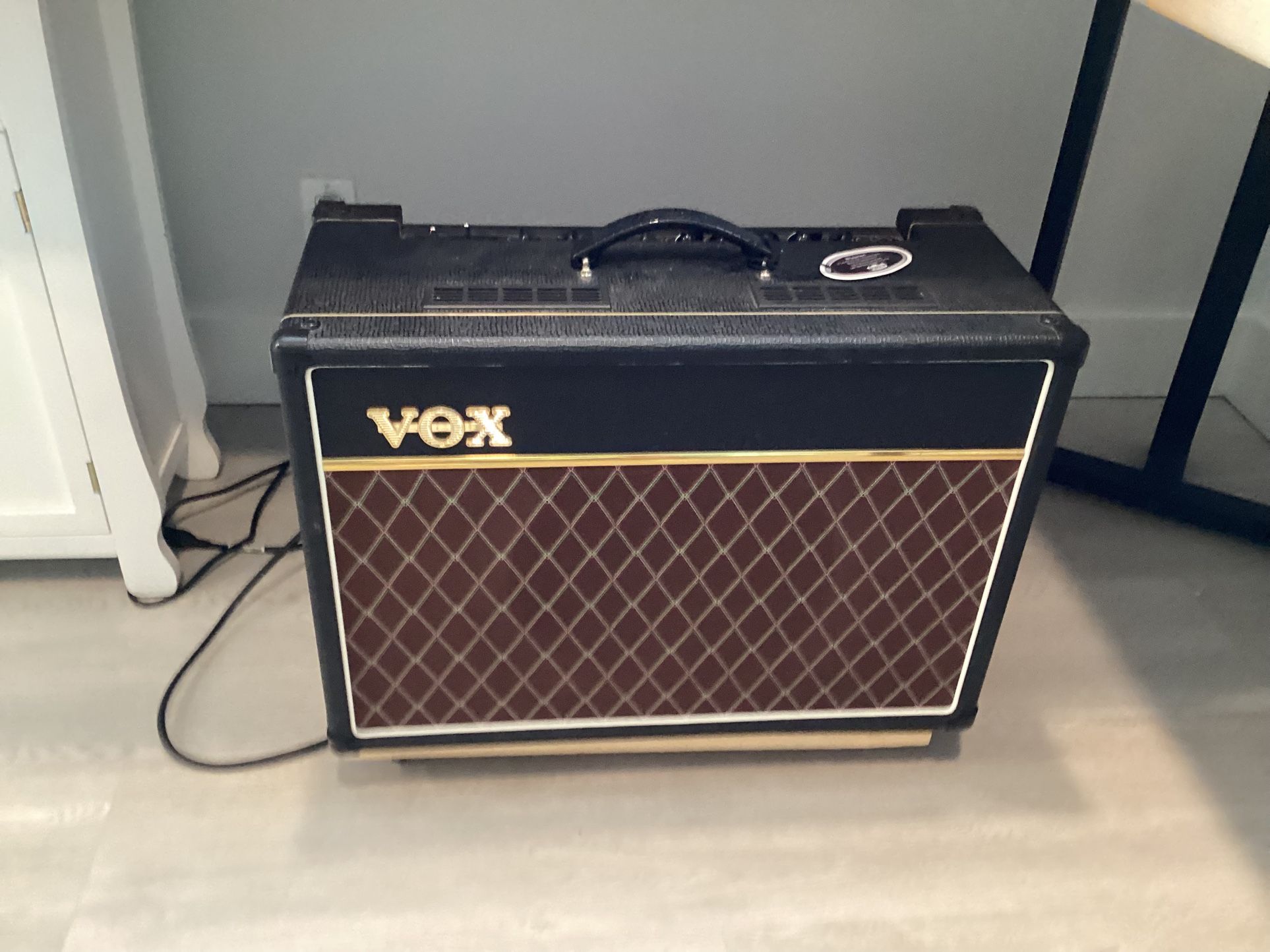 Voxac 15 Amp 