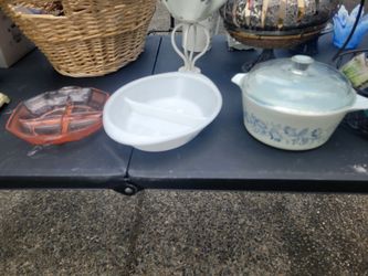 Pyrex, anchor hocking, or glassbake