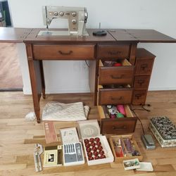 Kenmore Sewing Machine 158.901 W/ Cabinet  Full Set 