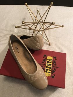 Vaneli flats