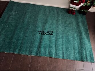 Green rug