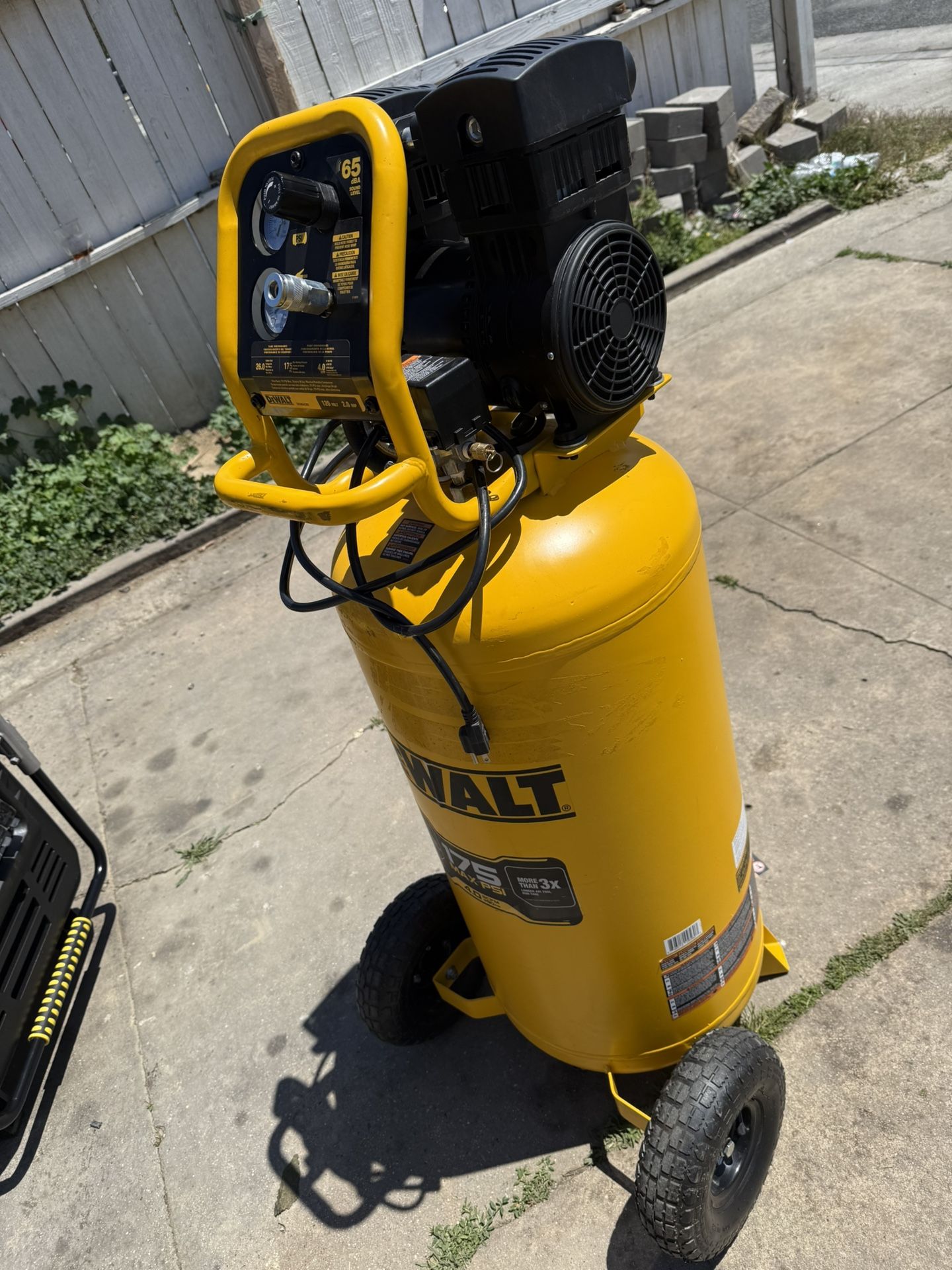 DEWALT 26 Gal. 175 PSI Ultra Quiet Portable Electric Air Compressor