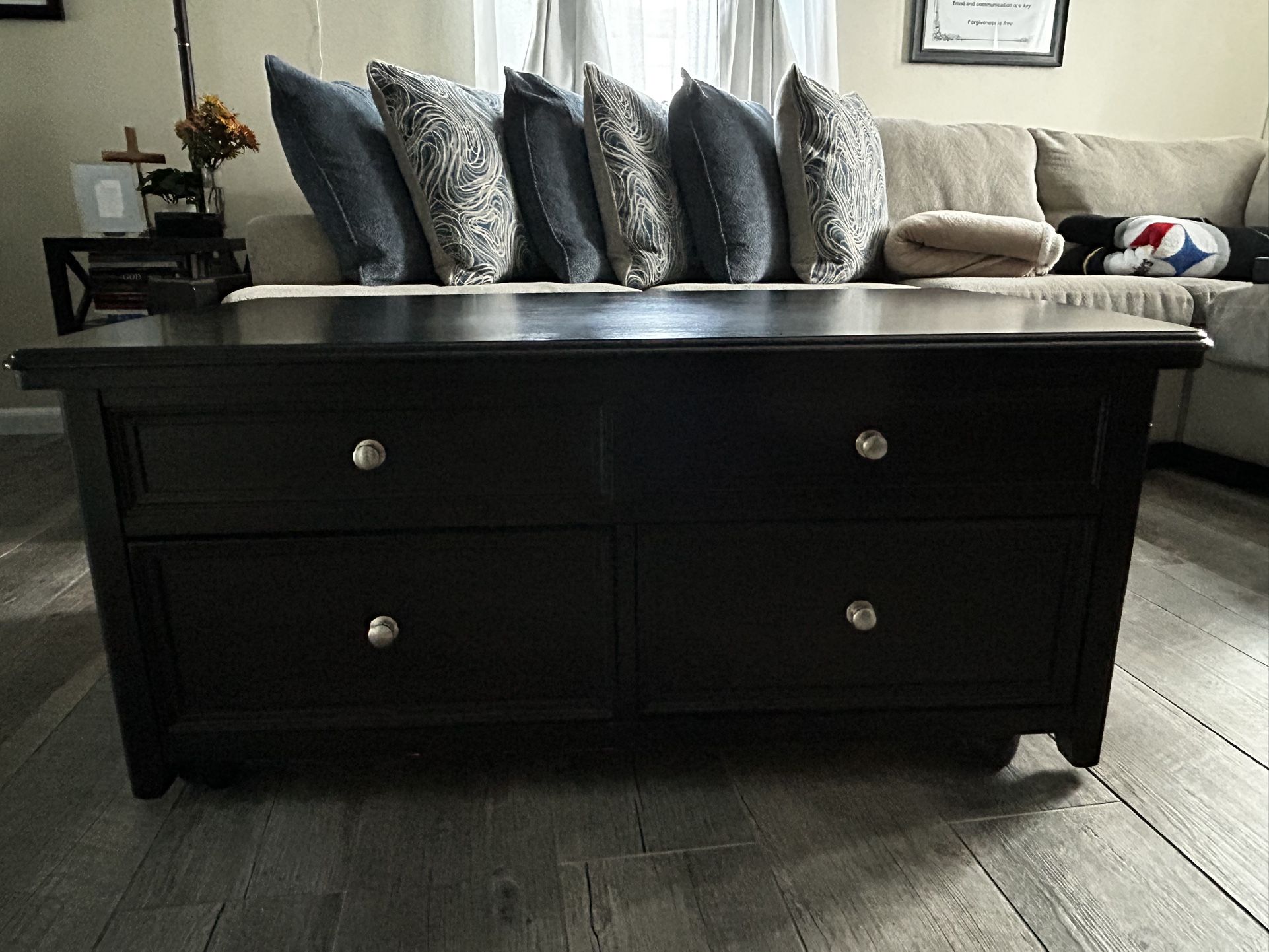 Coffee/Center Table Convertible