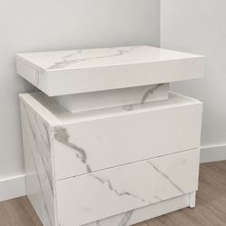 Nightstand 