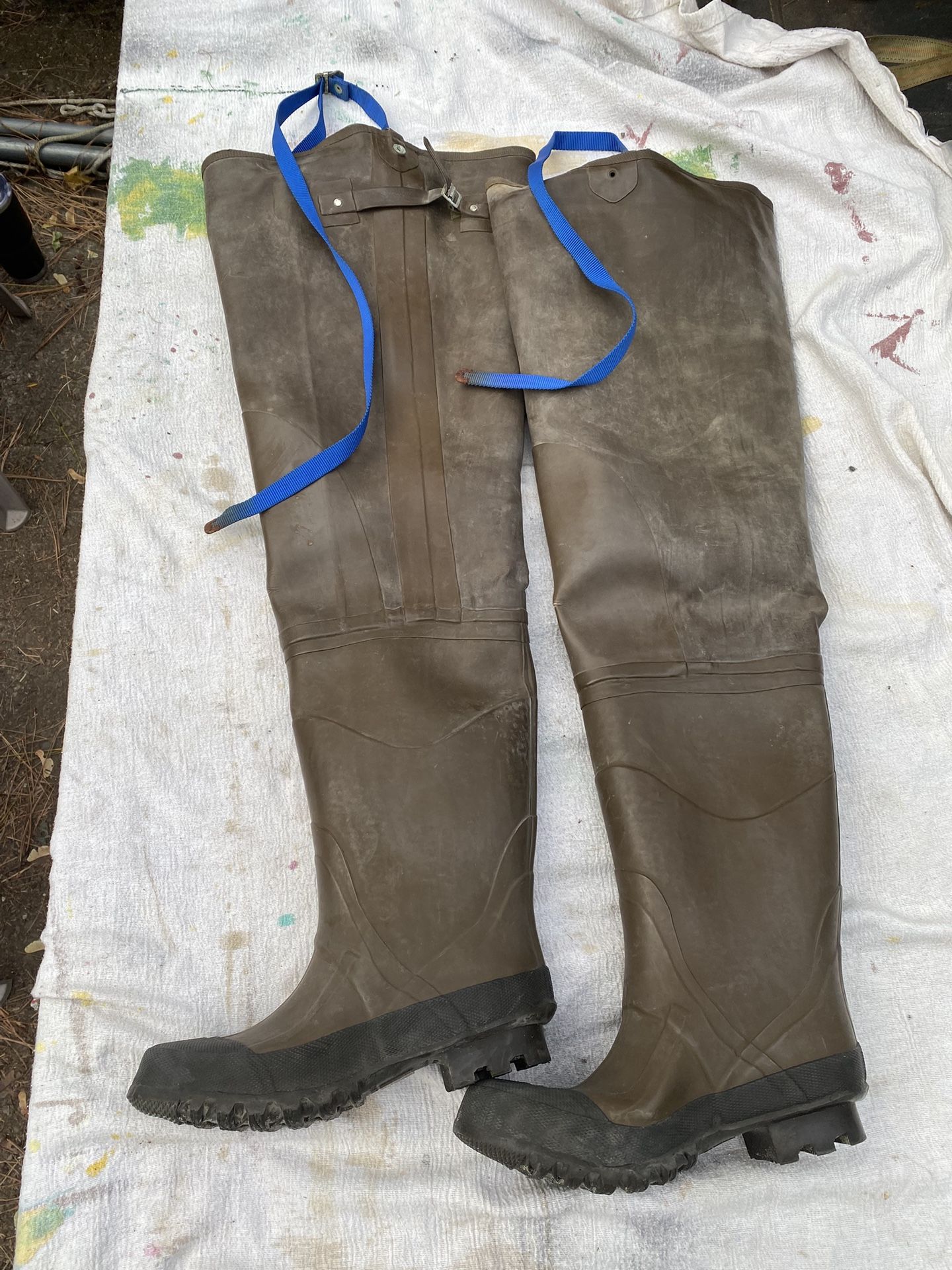 Vintage Avid Men’s Size 9 Hip Waders