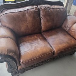 Luxury Style Love Seat Sofa Couches 