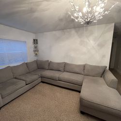 Daine 3 2024 piece sectional