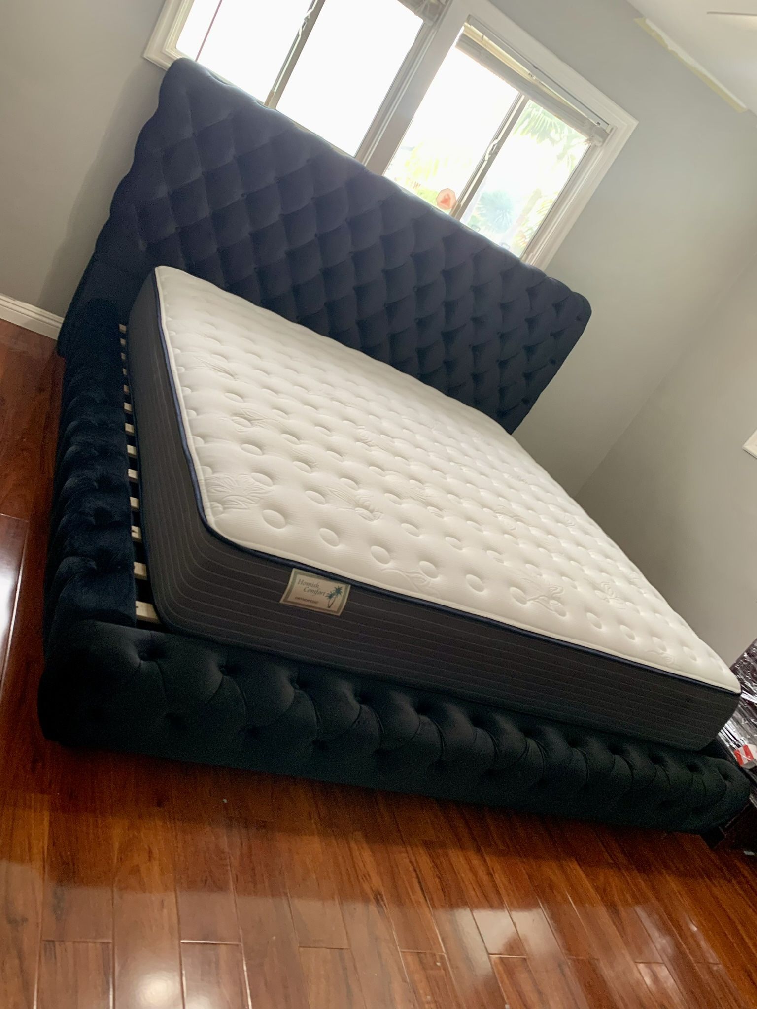$699 Brand New King Bed Frame With Mattress (Read Description Below)