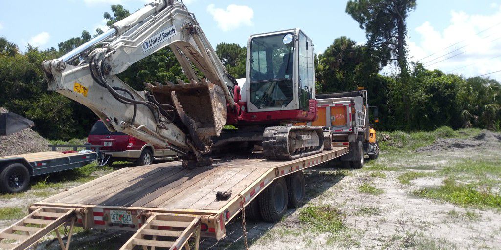 Excavator / Bobcat - Land Clearing - Digging - Grading - Compacting - Demolition