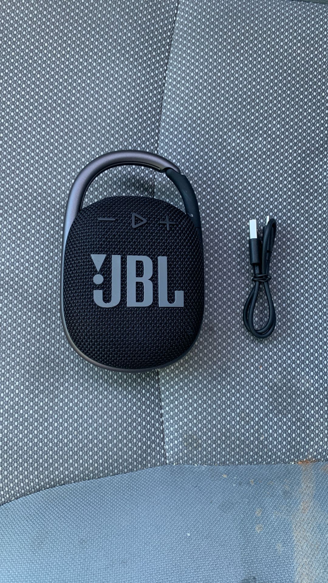 Jbl Black clip 4 bluetooth Speaker with Its Charging Cord