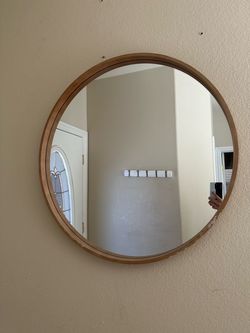 Wall mirror