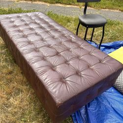 Free Day Bed / Couch (1st come)