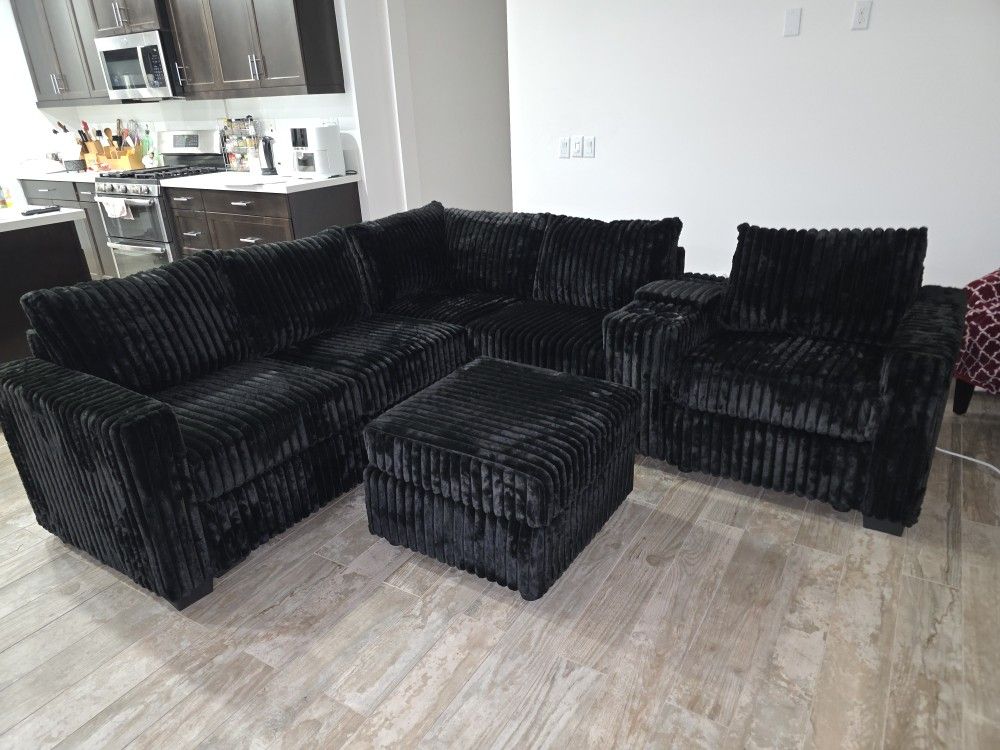 Sofa Sectional(Reversible/Black,Gray or Brown)